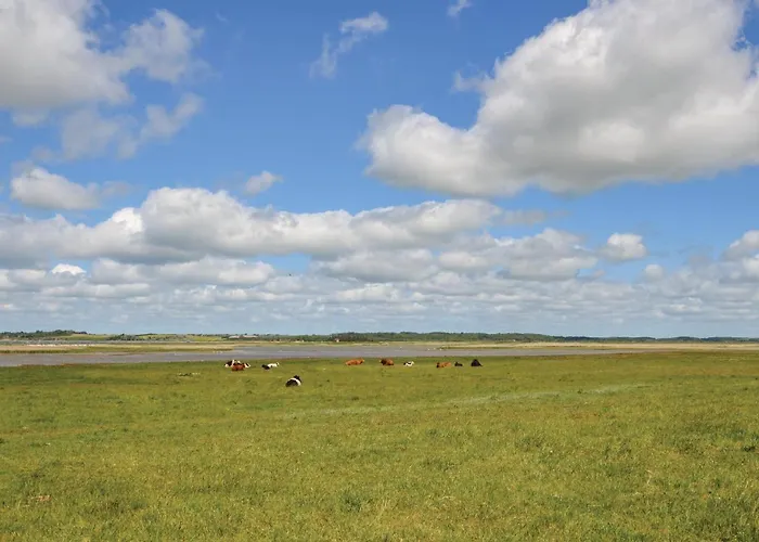 Two-bedroom In Holiday home
