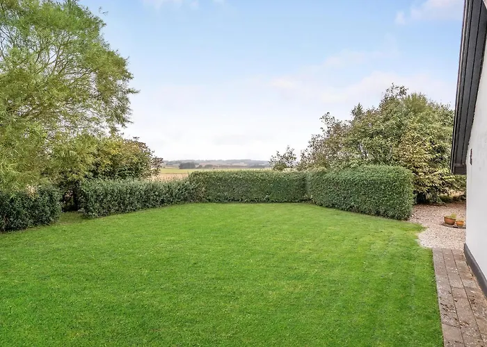 Two-bedroom In Holiday home